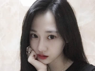 怎么快速撩到一个女生,如何在聊天中撩到对方