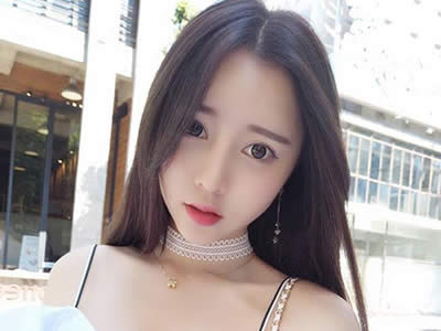 约会撩妹的动作,跟女生约会肢体升级的技巧!