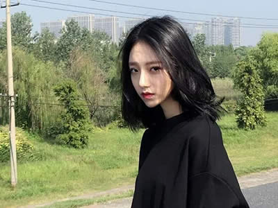 如何撩妹找话题聊天呢?高情商撩妹聊天技巧套路!